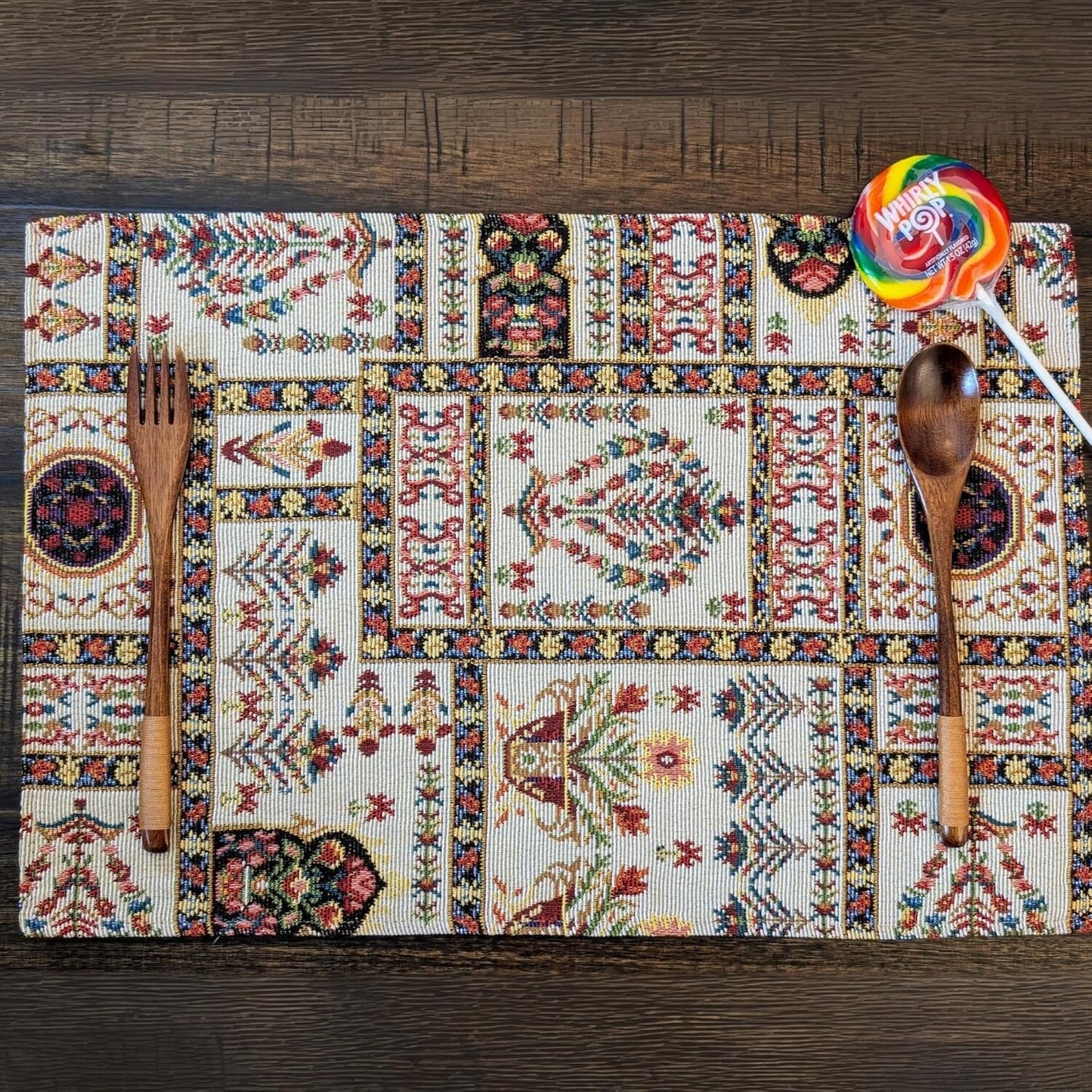 Set of 4-Pieces Light White Mughal Floral Botanical Cottage Fleur Tapestry Placemats 13" x 19" (18196)