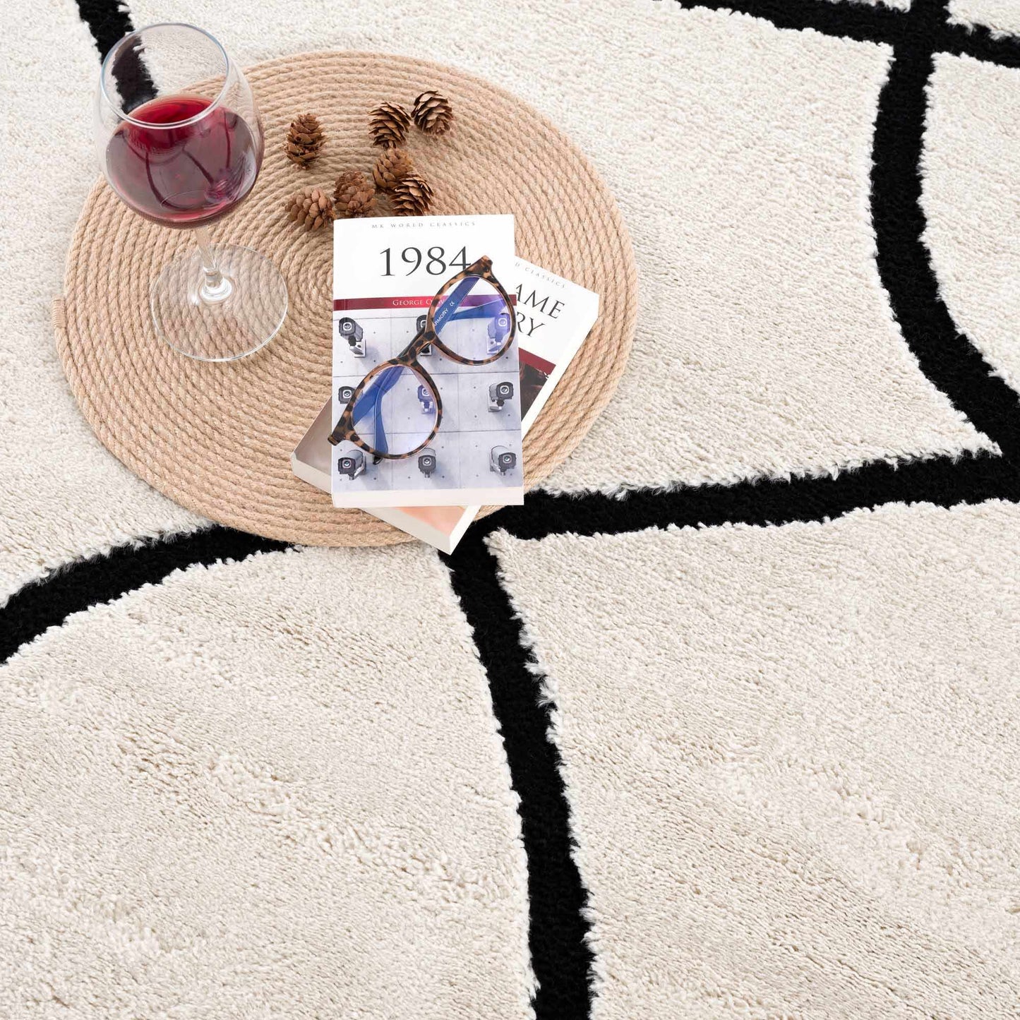 Azana Monochrome Elegance Rug