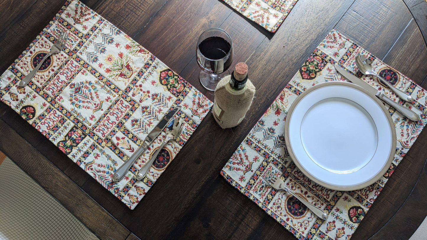 Set of 4-Pieces Light White Mughal Floral Botanical Cottage Fleur Tapestry Placemats 13" x 19" (18196)