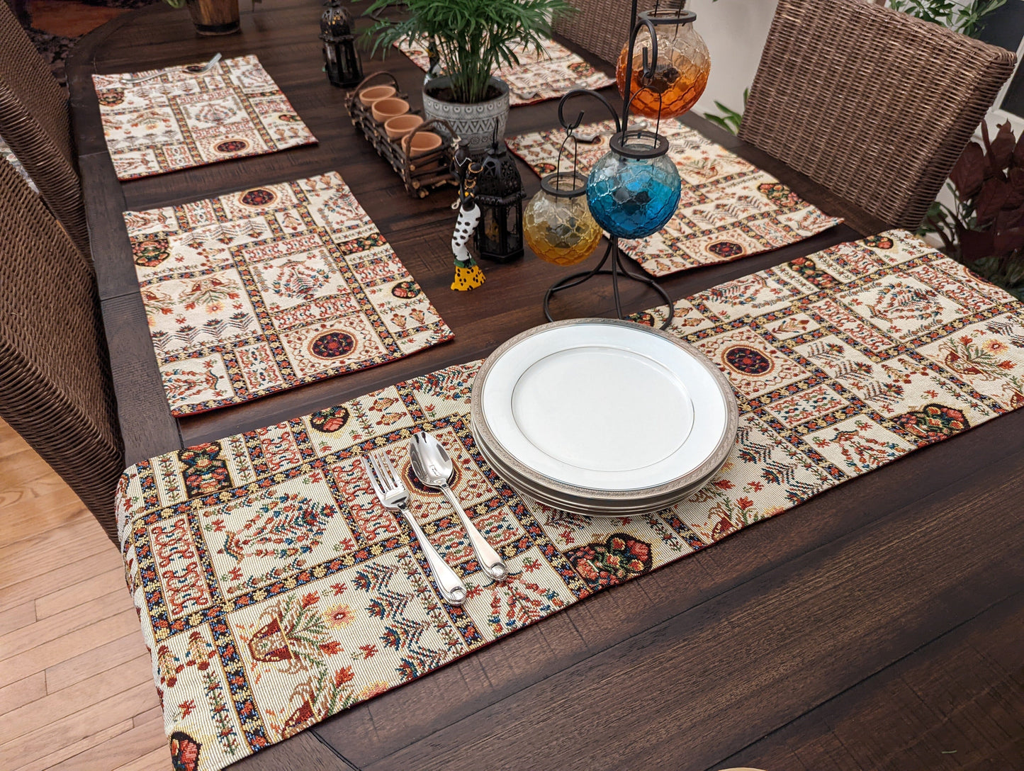 Cottage Mughal Floral Woven Tapestry Table Runner, Light Fleur White Botanical Vintage (18196)