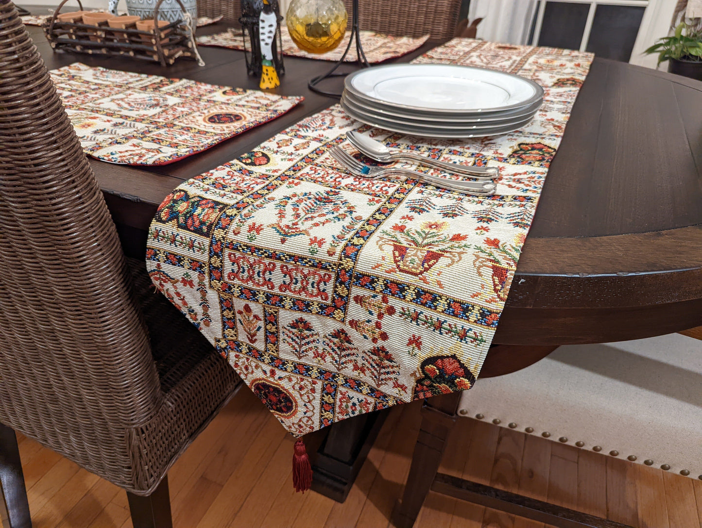 Cottage Mughal Floral Woven Tapestry Table Runner, Light Fleur White Botanical Vintage (18196)