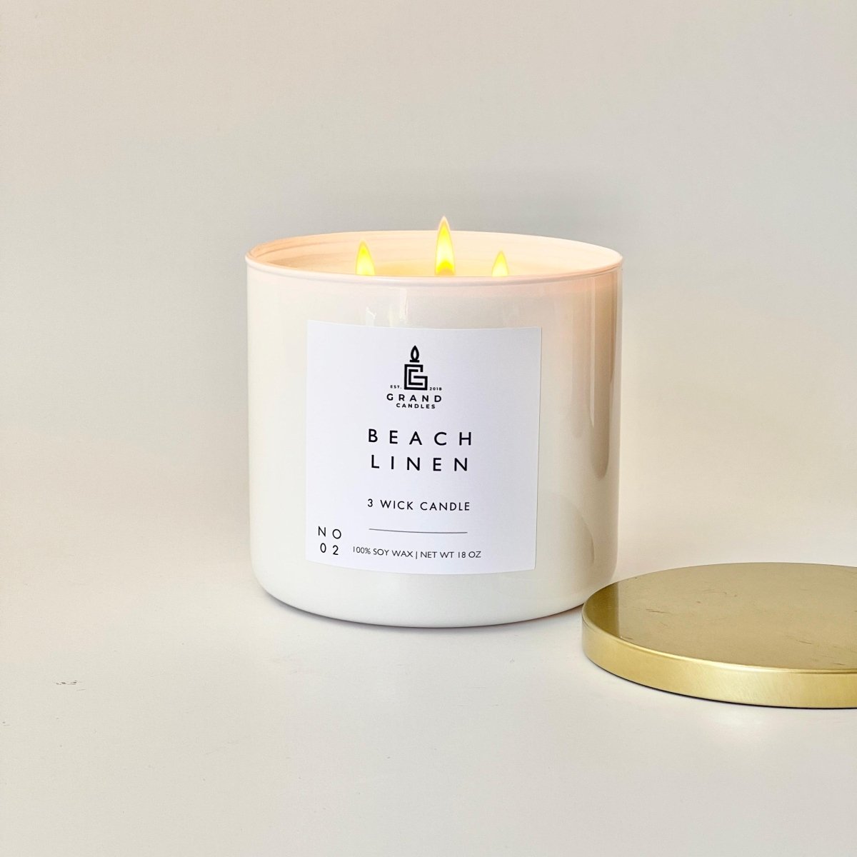 Beach Linen Coastal Candle - Fresh Ocean Breeze
