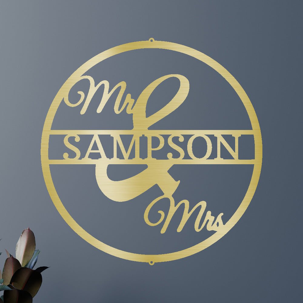 Mr and Mrs Circle Metal Sign - Personalized Wedding Anniversary Wall Art