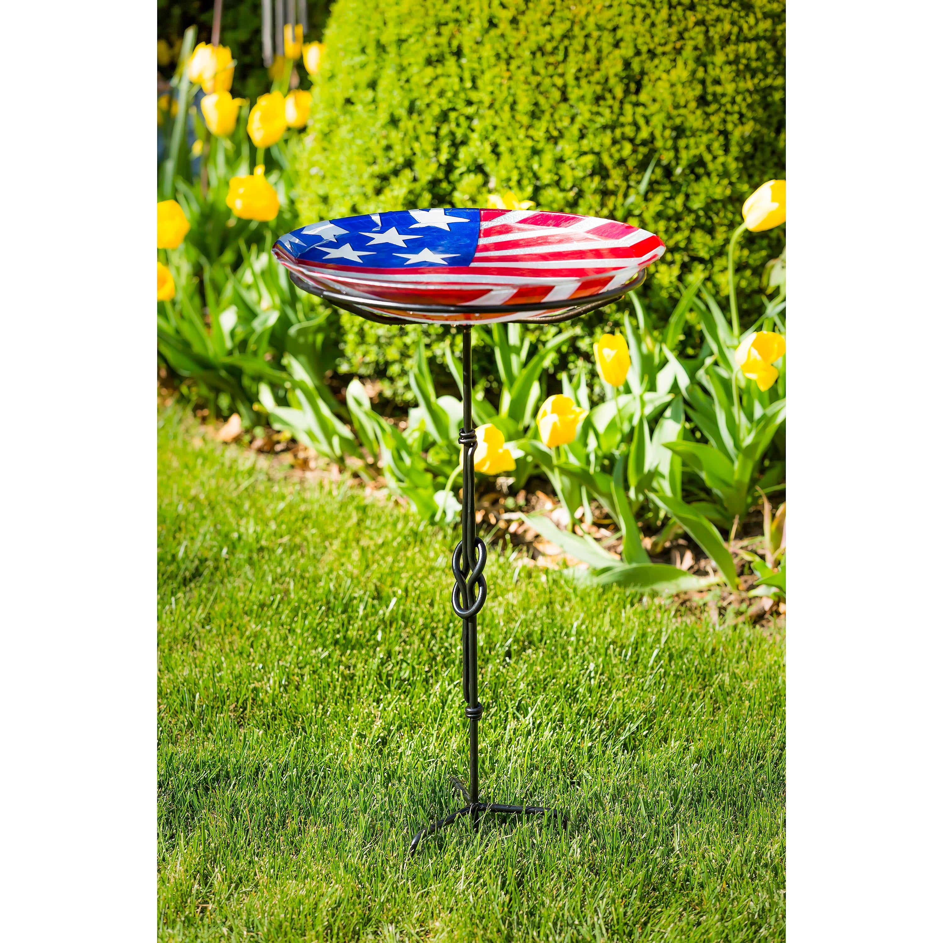 American Classic Birdbath, American Flag, 18"