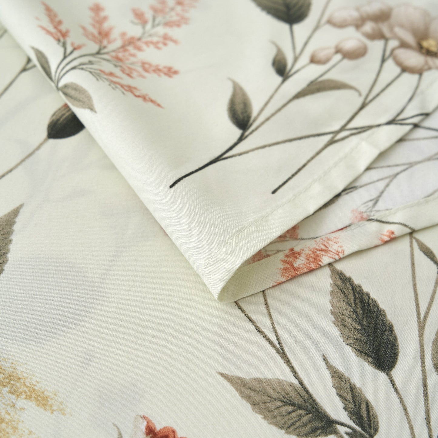 Enchanted Meadow Floral Sheet Set | Bring the Serenity of Nature to Your Bedroom