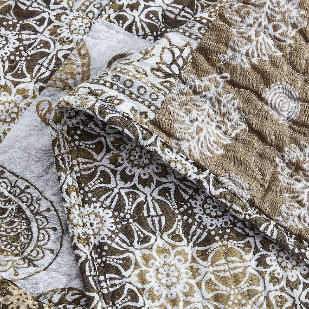 Bed in a Bag Bundle Set - Bohemian Paisley Dreams Floral Olive Brown Patchwork Bedspread Set (JHW885)