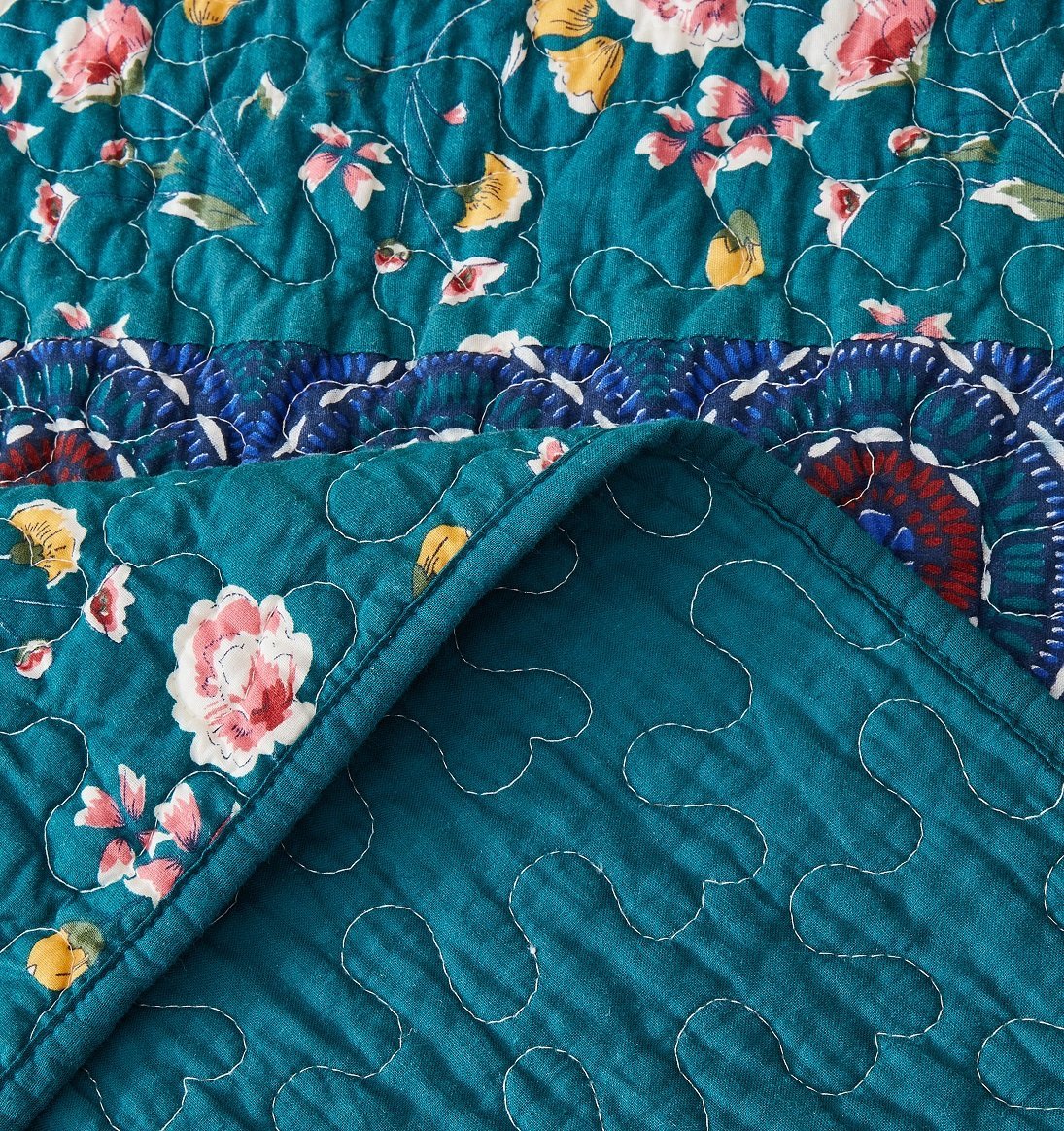 Bohemian Patchwork Bed of Wild Flowers Floral Gardenia Green Bedspread Set