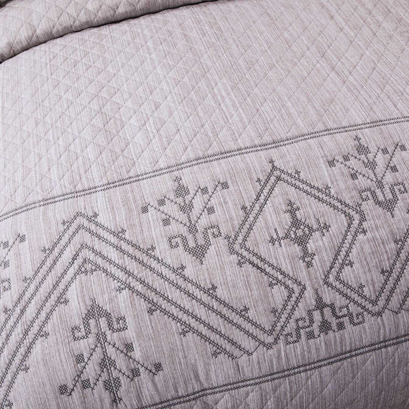 Whimsical Lavender Grey Cottage Soft Quilted Coverlet Bedspread Set