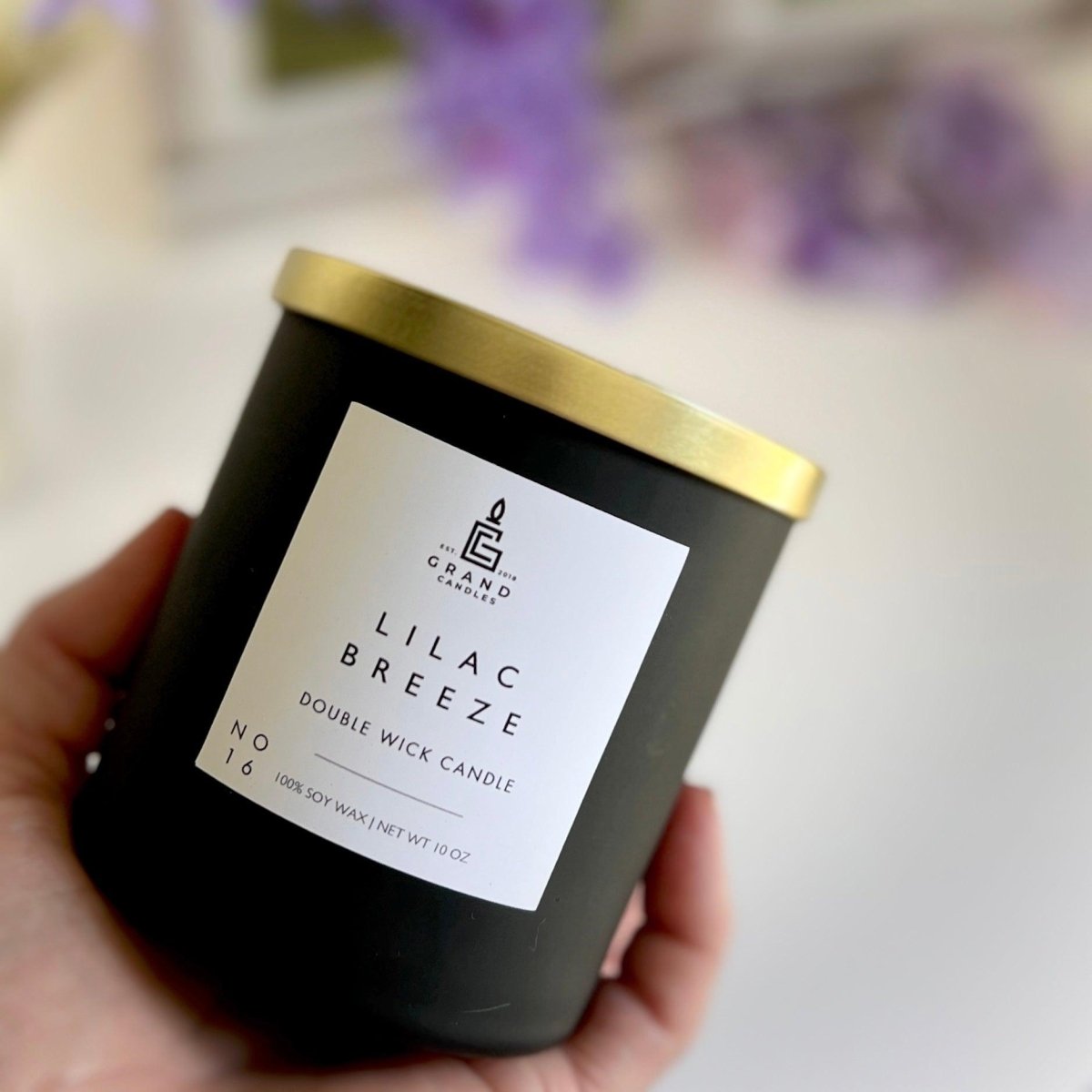Lilac Breeze Garden Candle - Spring Floral Serenity