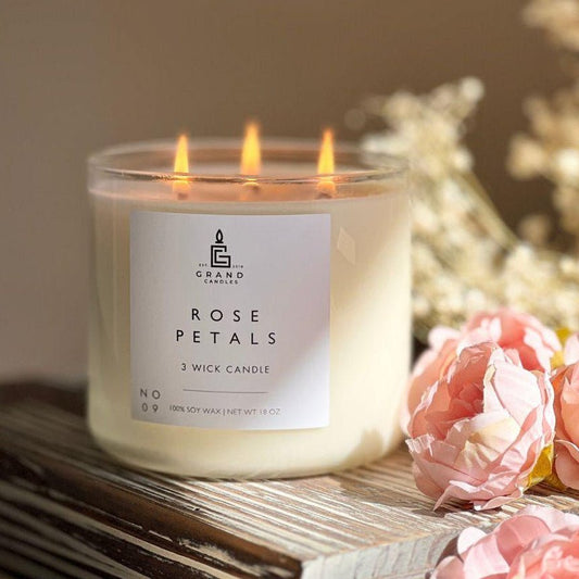 Rose Petals Romance Candle - Classic Floral Elegance