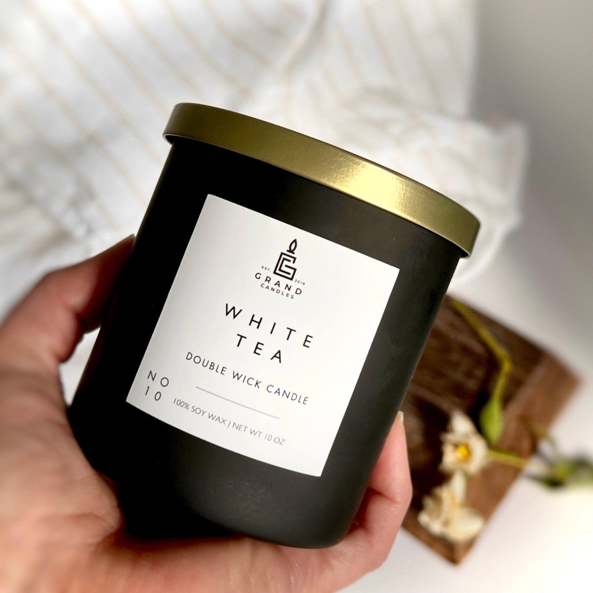 White Tea Tranquility Candle - Spa-Inspired Serenity